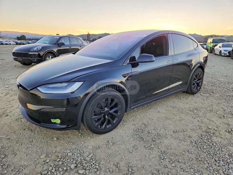 Tesla Model X - фото 1
