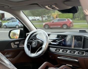 Mercedes-BenzGLE 450 AMG2025