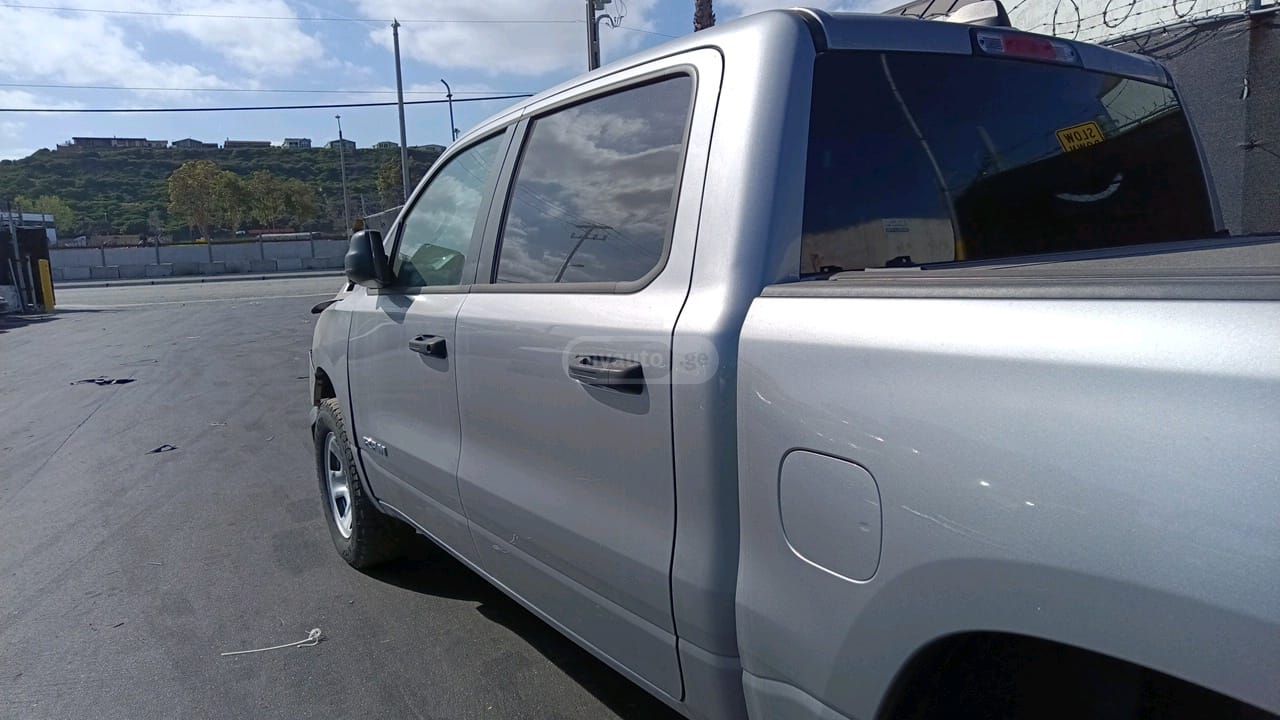 Dodge RAM 2022 — миниатюра 13