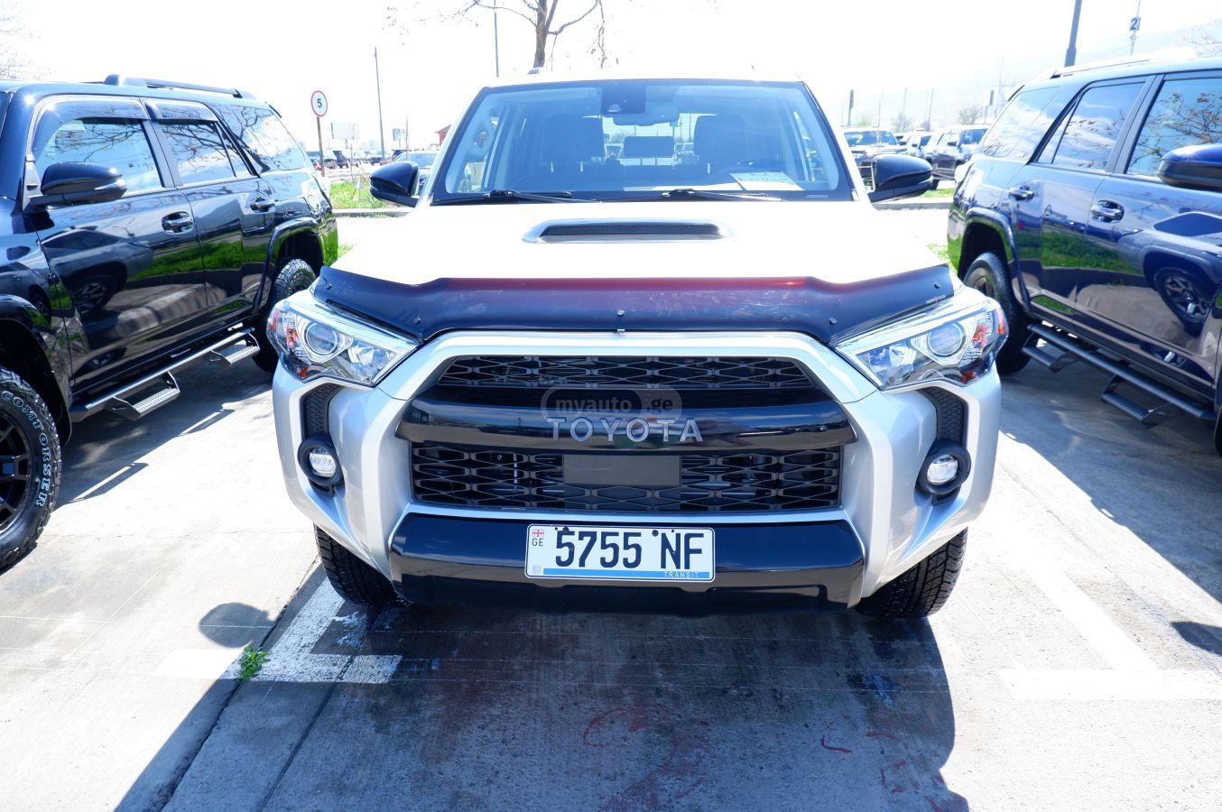 Toyota 4 Runner - фото 2