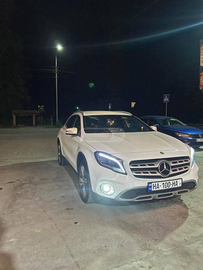 Mercedes-Benz GLA 250 - фото 1