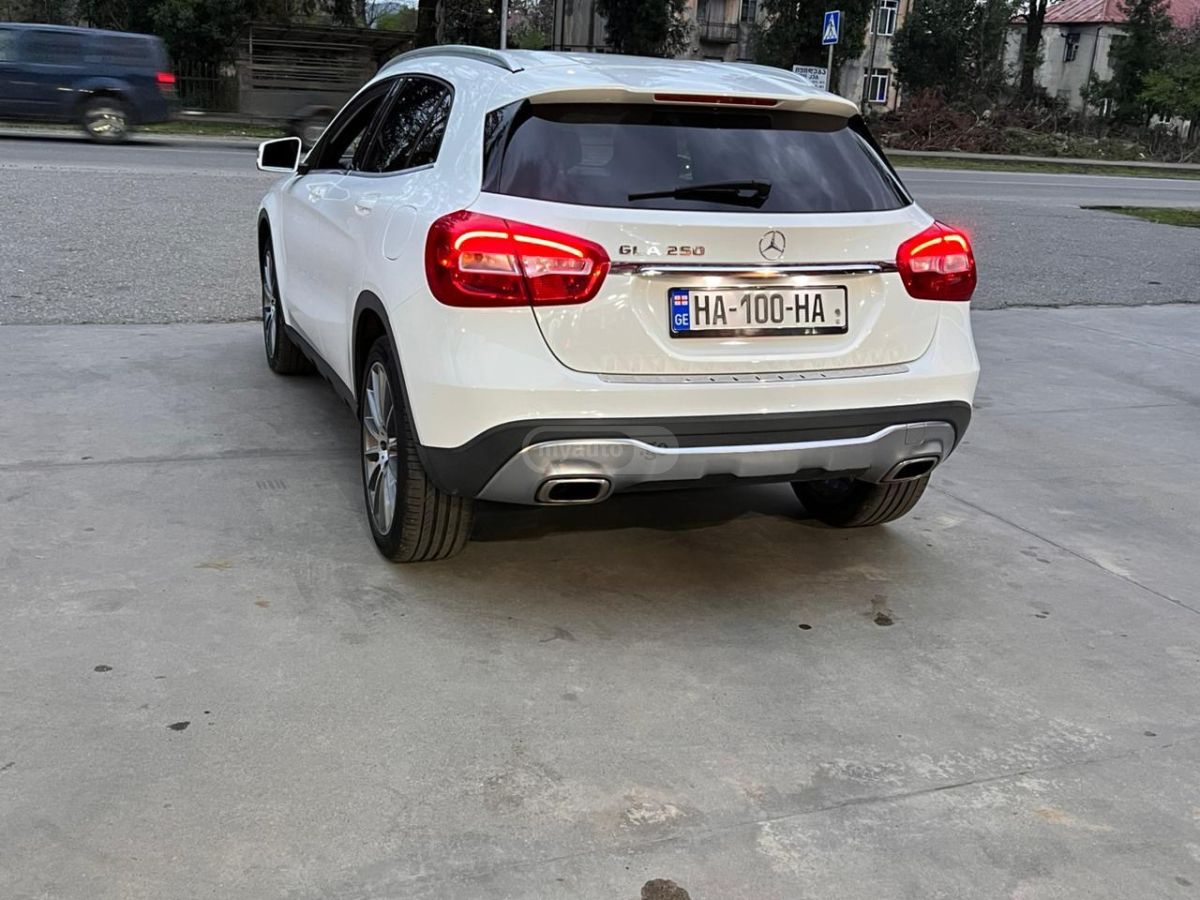 Mercedes-Benz GLA 250 - фото 4
