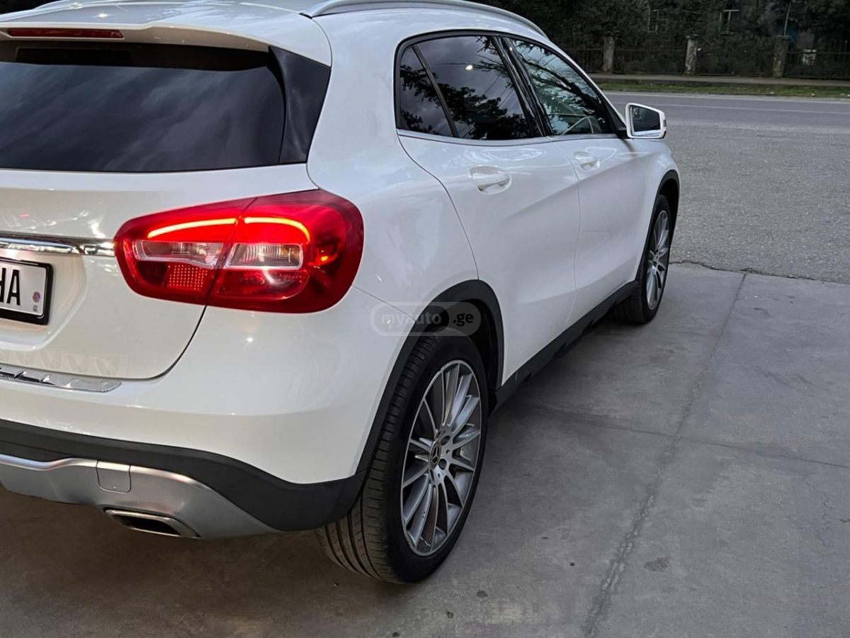 Mercedes-Benz GLA 250 - фото 5