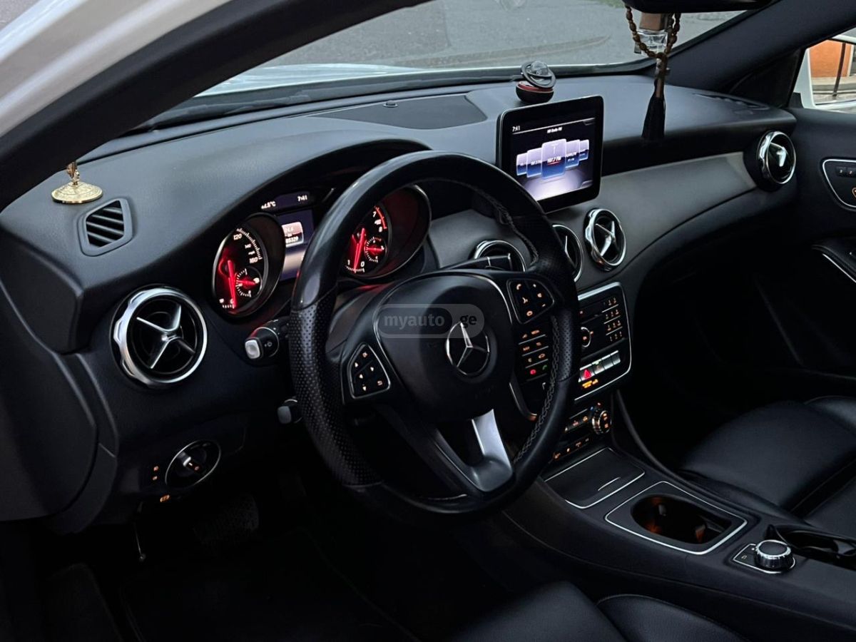 Mercedes-Benz GLA 250 - фото 8