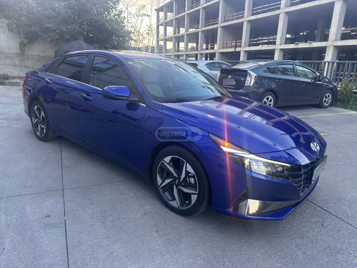 Hyundai Elantra - фото 4