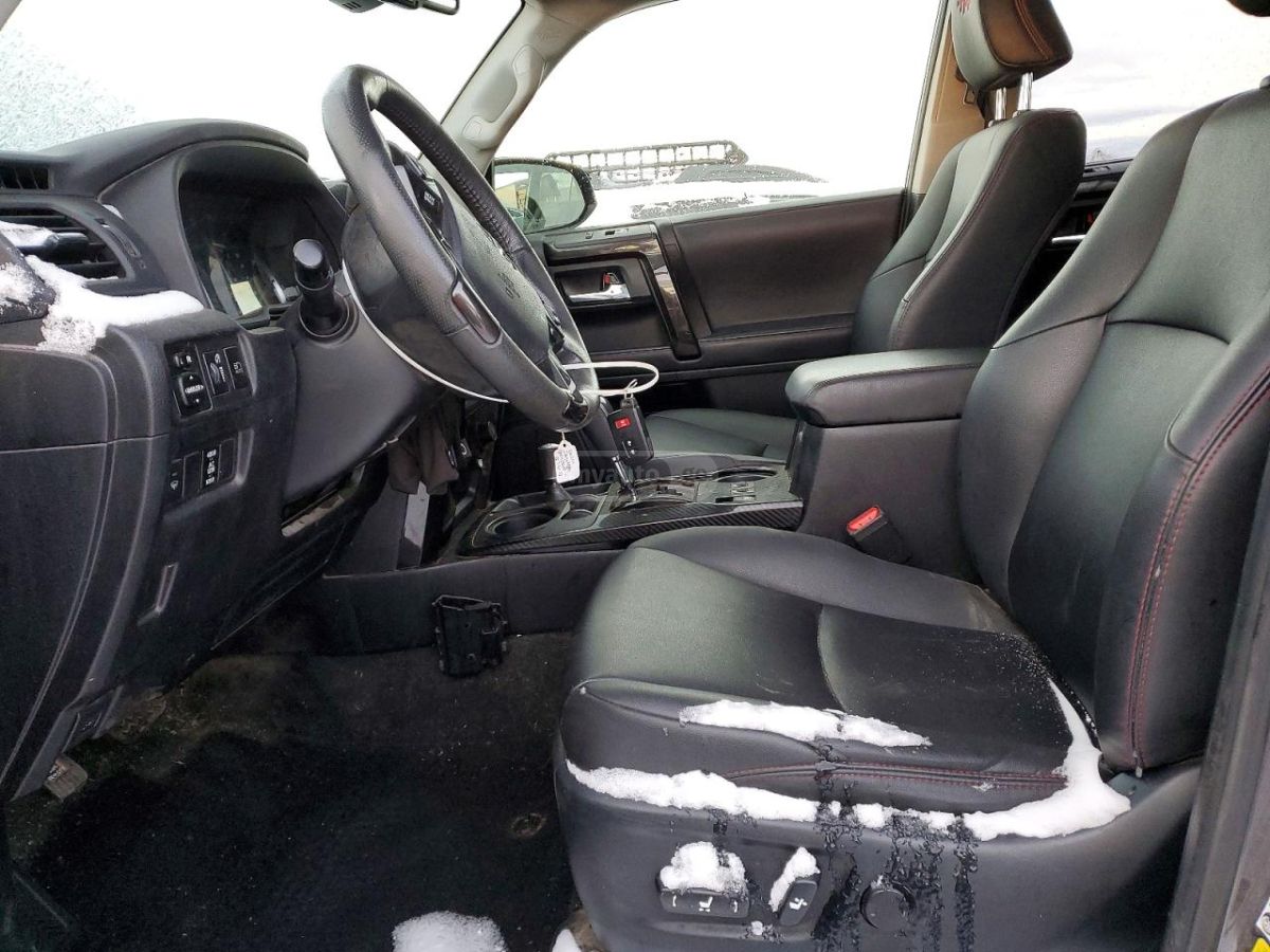 Toyota 4 Runner - фото 7