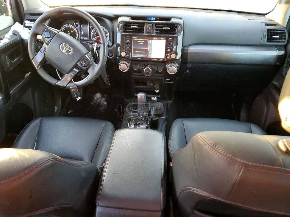Toyota 4 Runner - фото 8