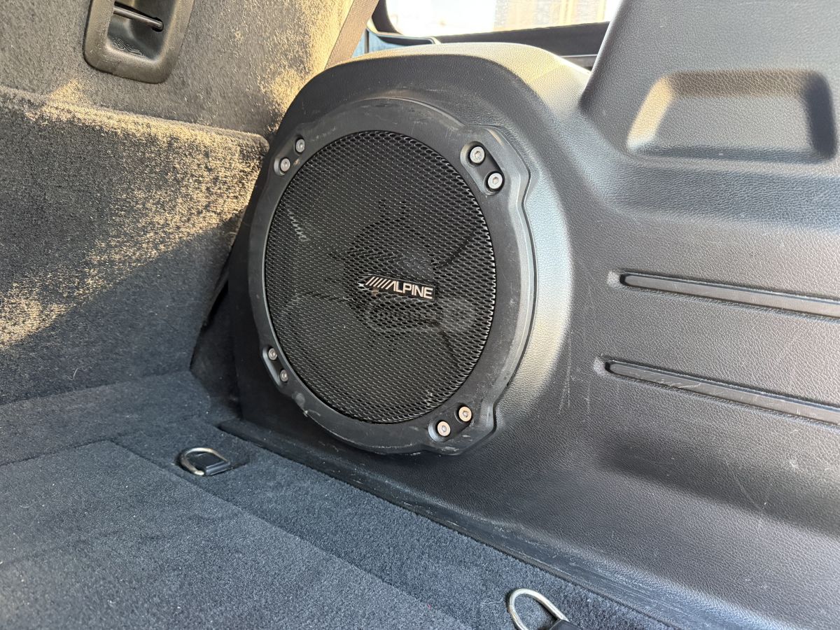 Jeep Wrangler - фото 11