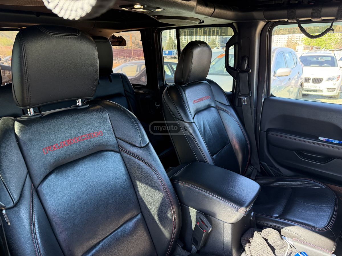 Jeep Wrangler - фото 8