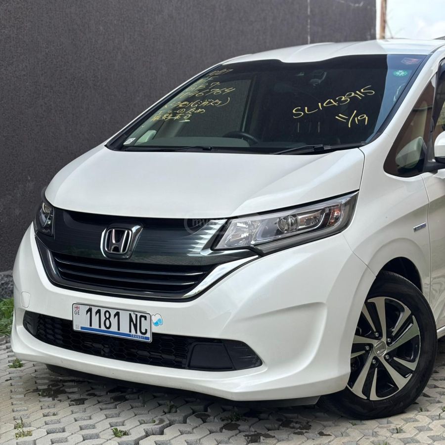 Honda Freed - фото 3