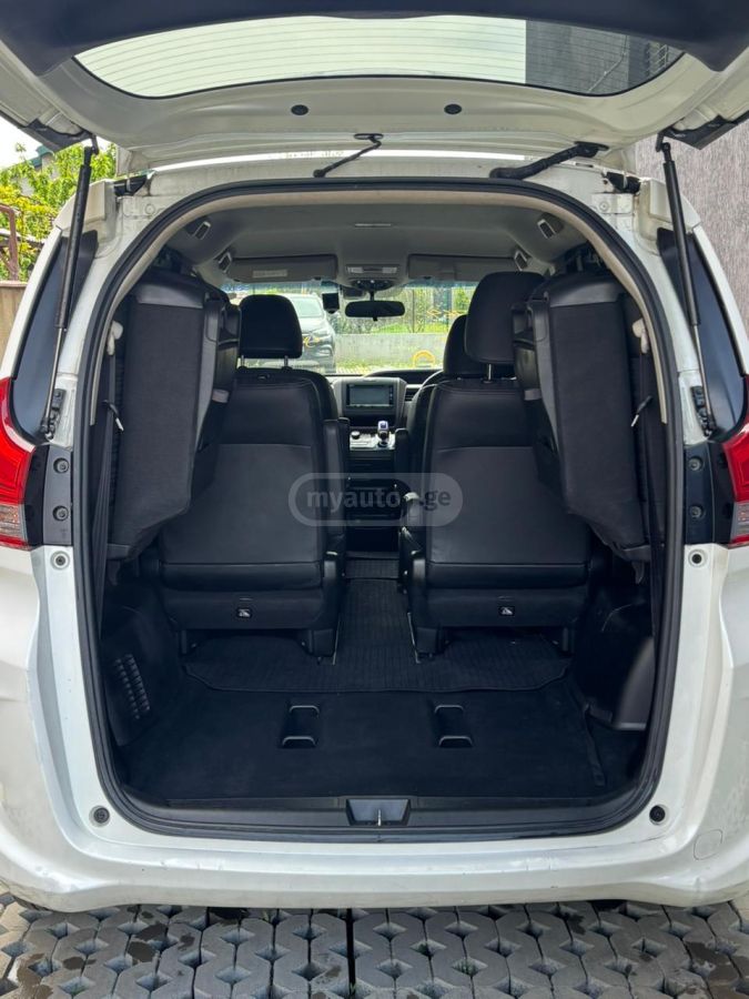Honda Freed - фото 5