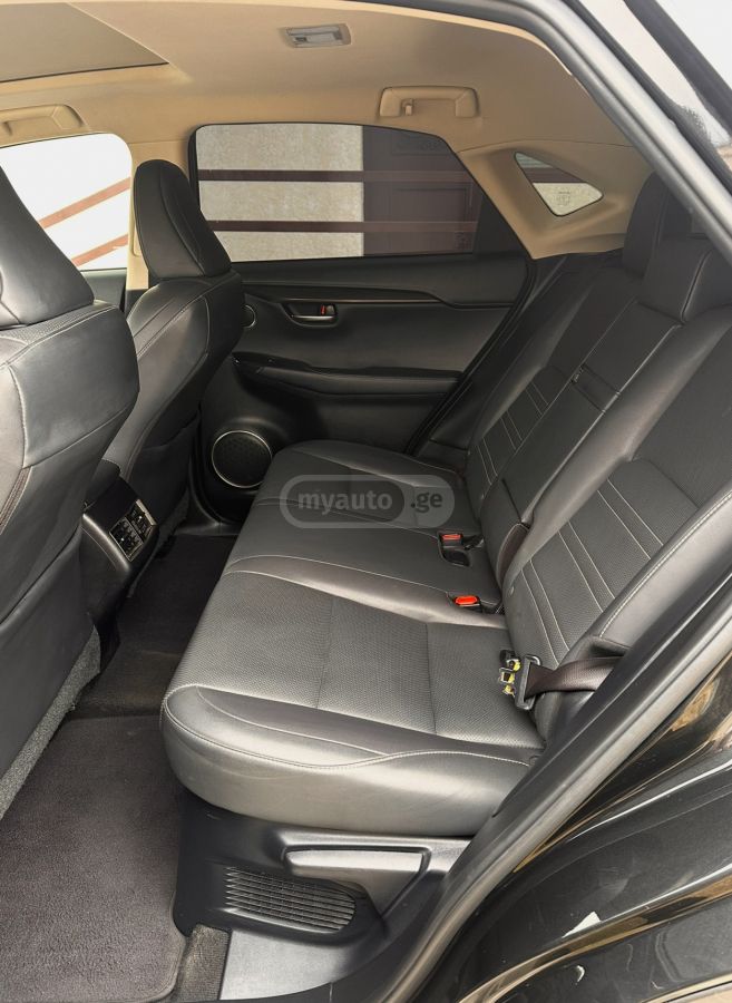 Lexus NX 300 - фото 6