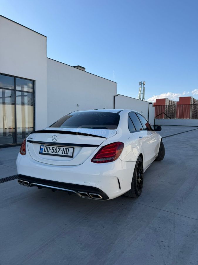 Mercedes-Benz C 300 - фото 4