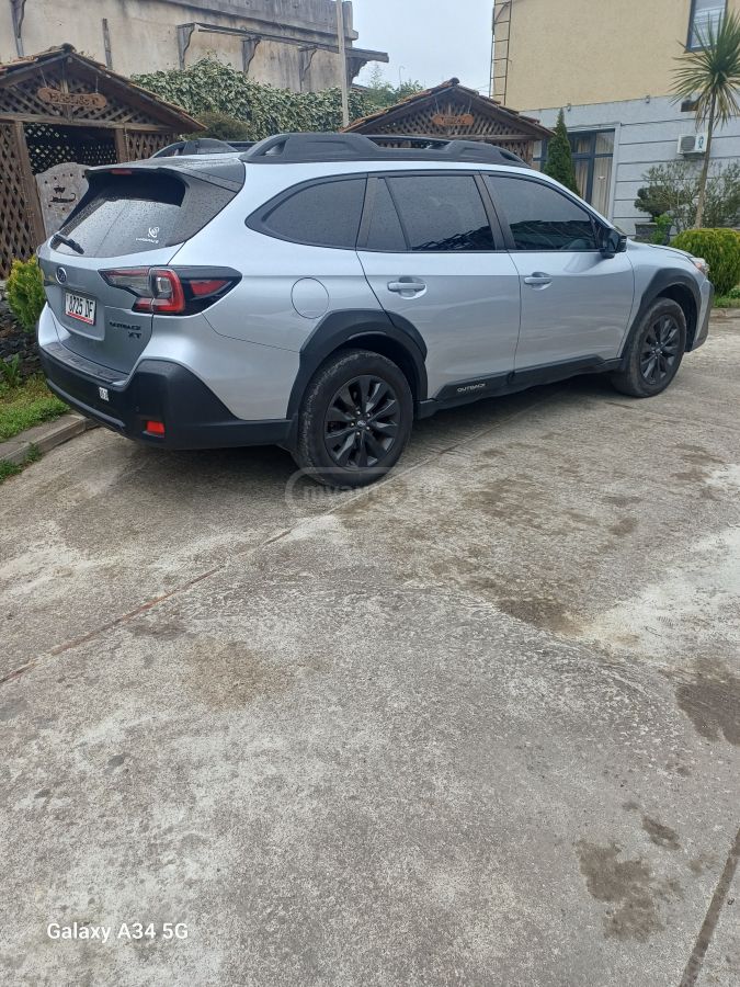 Subaru Onyx Edition XT 4dr All-Wheel — миниатюра 6