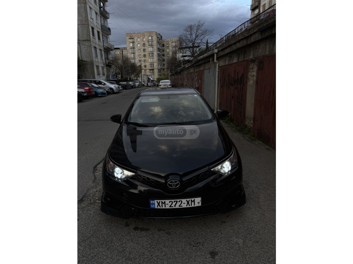 Toyota Corolla iM - фото 1