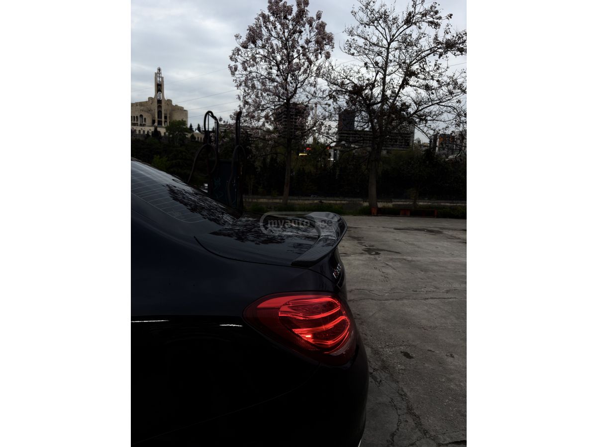 Mercedes-Benz C 300 - фото 5