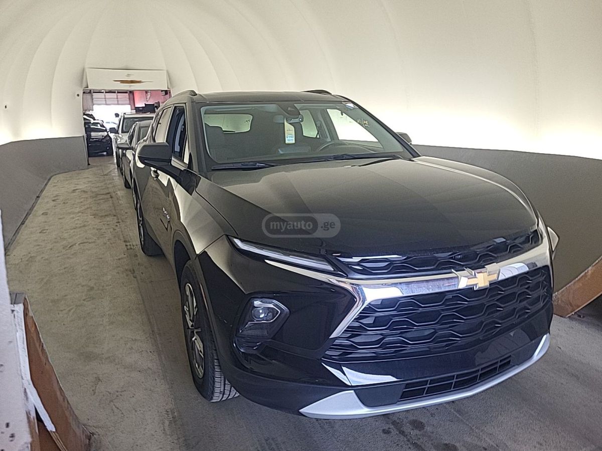 Chevrolet Blazer - фото 1