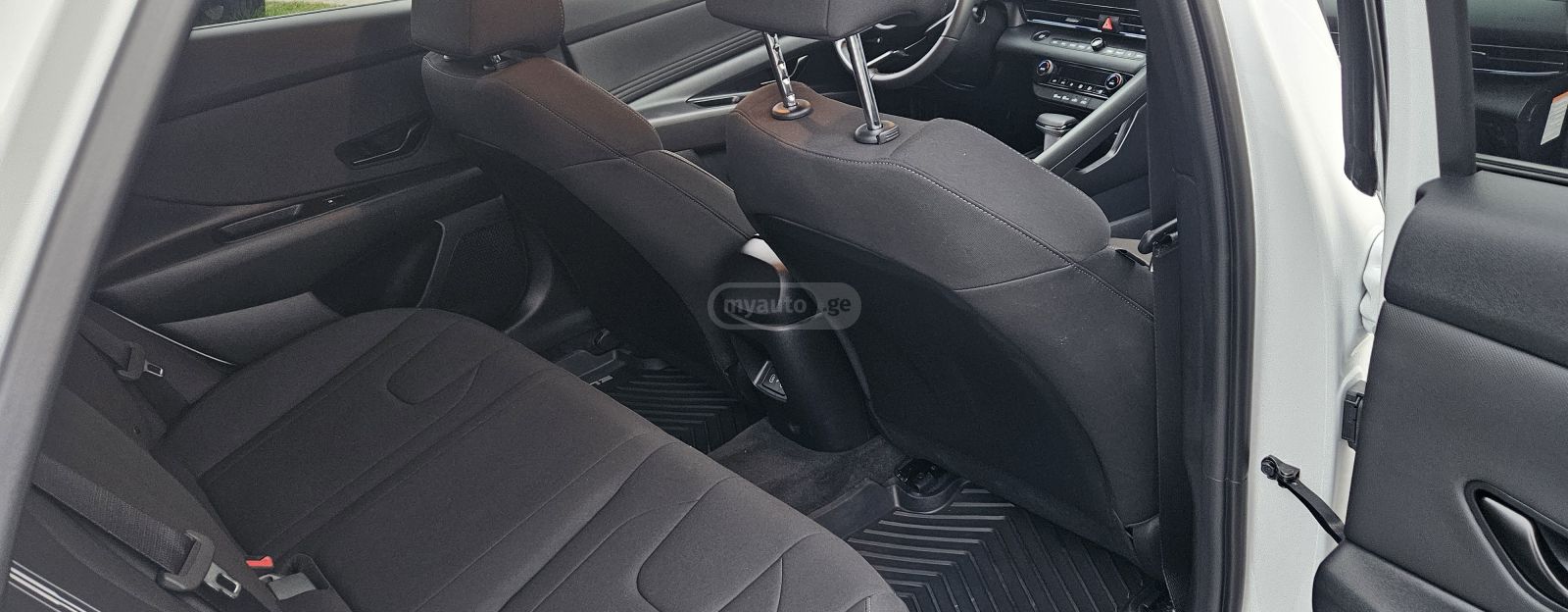 Hyundai Elantra SEL 2025 — миниатюра 6