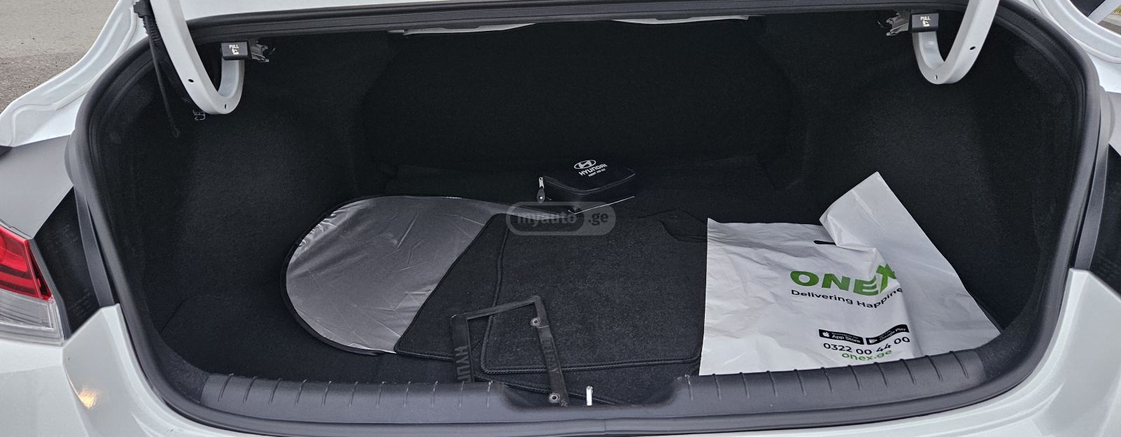 Hyundai Elantra SEL 2025 — миниатюра 8