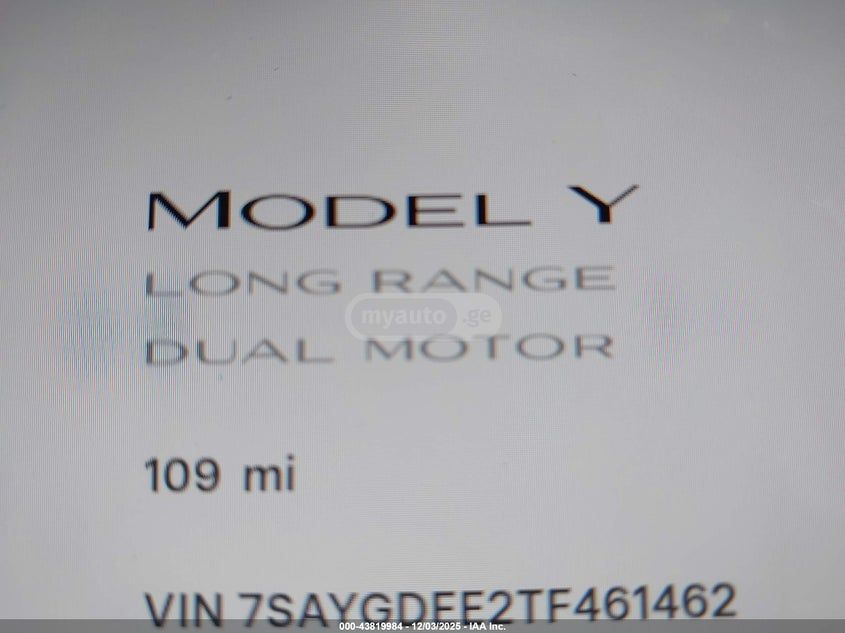 Tesla Model Y 2026 — миниатюра 15