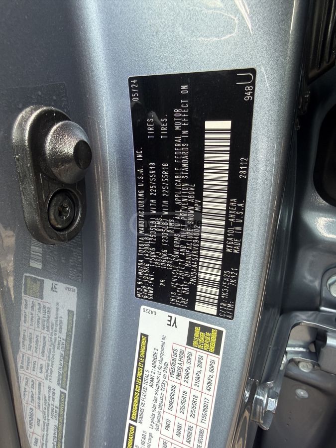 Toyota XLE — миниатюра 8