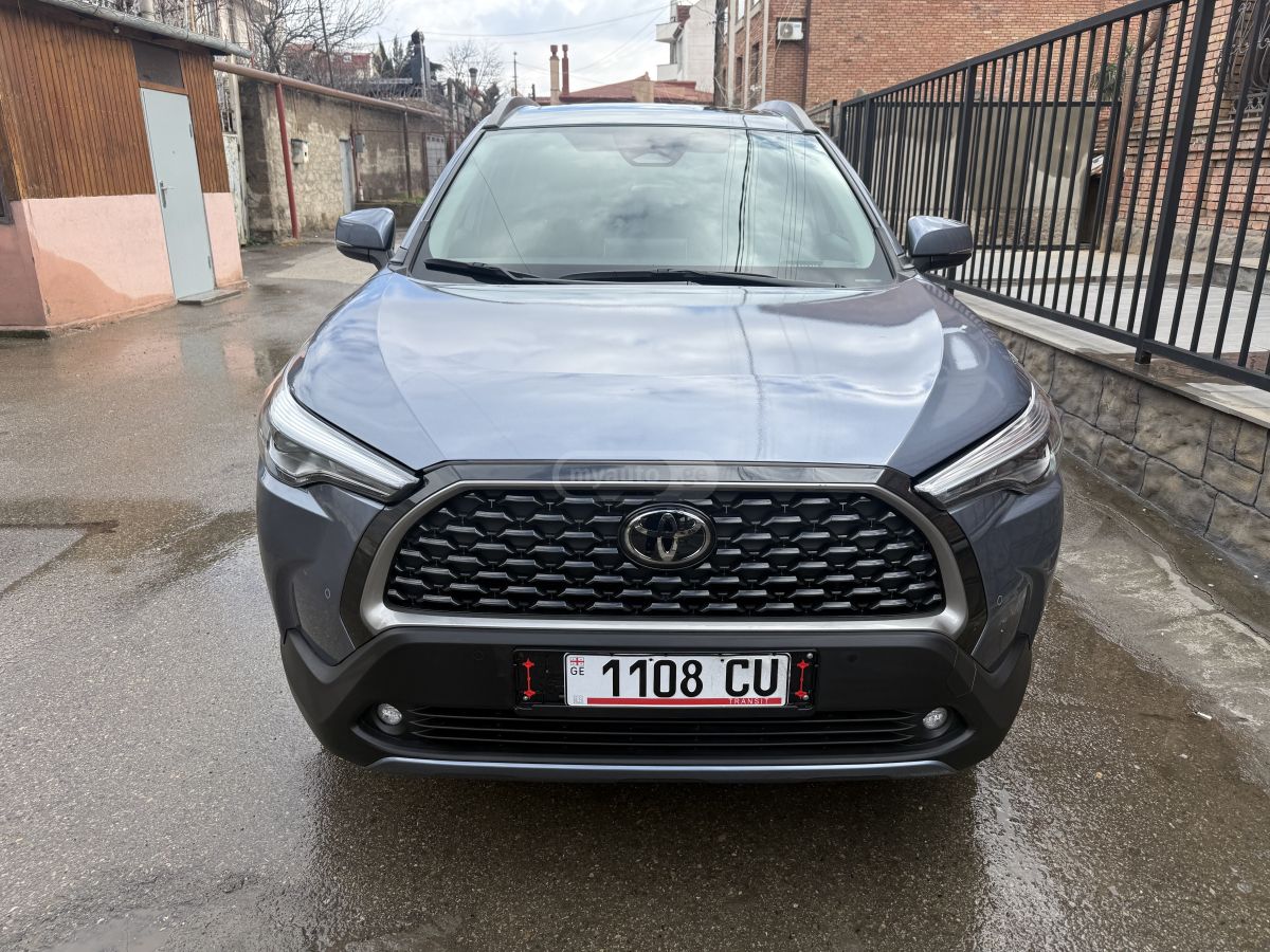 Toyota XLE — миниатюра 9