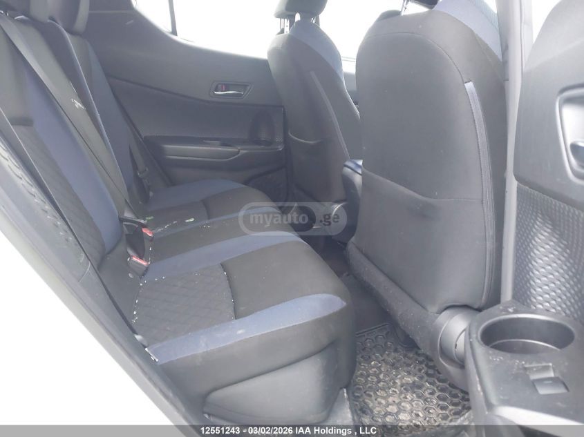 Toyota CHR - фото 8