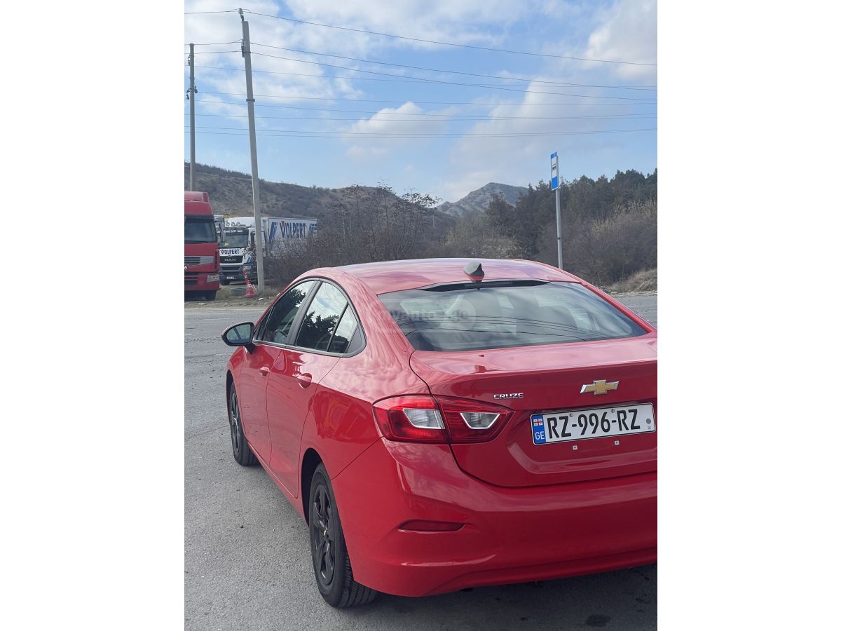 Chevrolet Cruze - фото 13