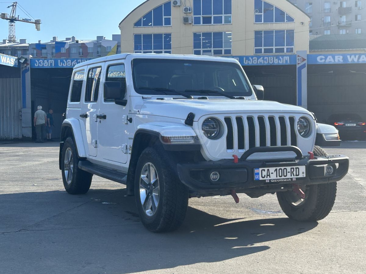 Jeep Sahara 4dr 4x4 Manual — миниатюра 3