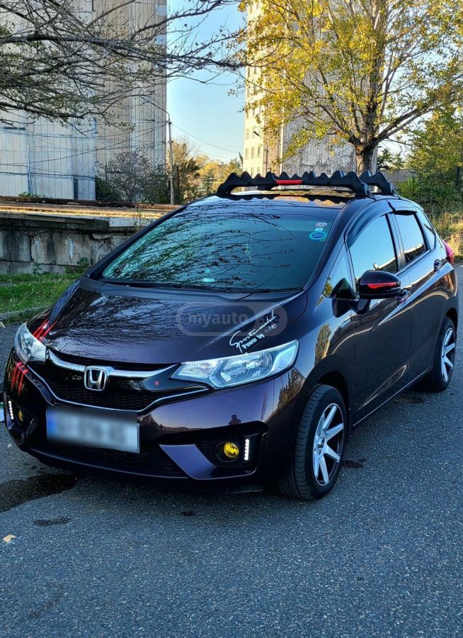 Honda FIT - фото 1
