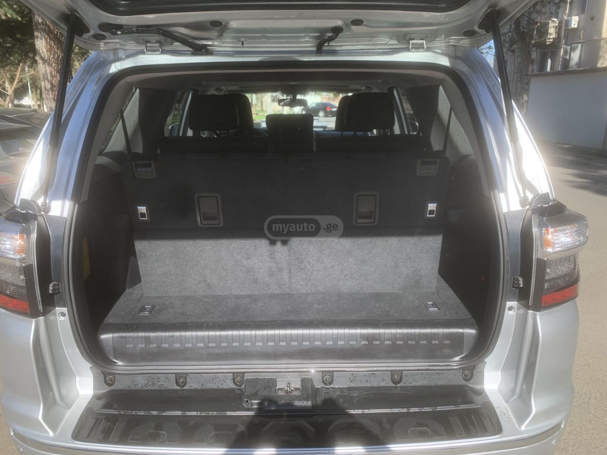 Toyota 4 Runner - фото 6