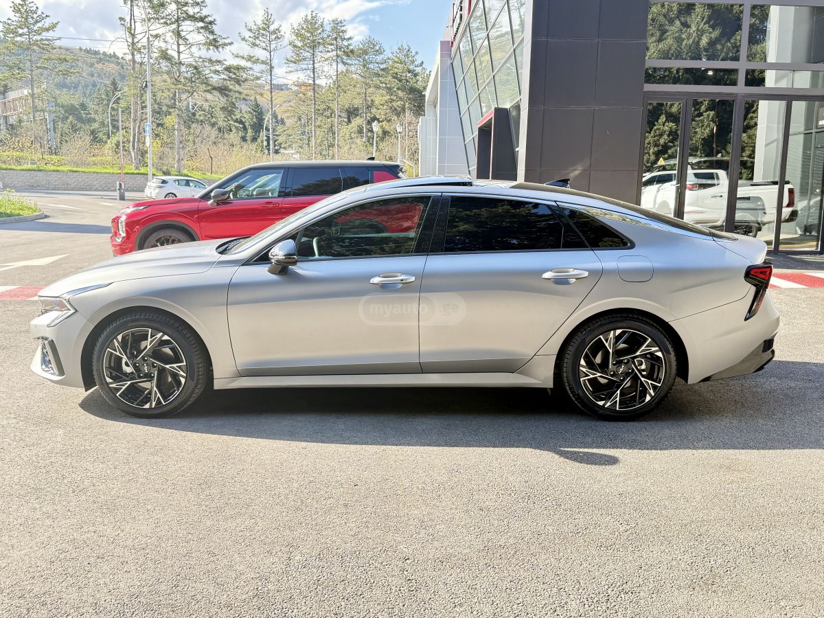 Kia K5 - фото 4