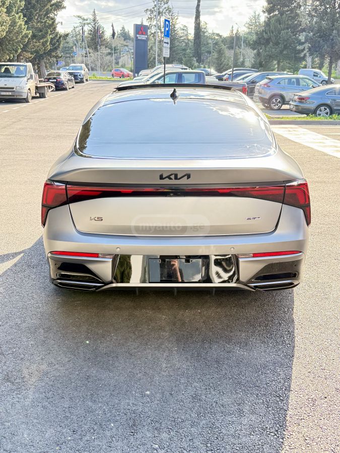 Kia K5 - фото 6
