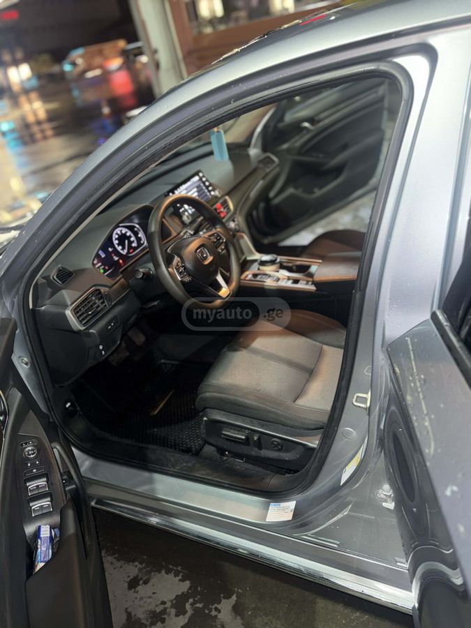 Honda Accord - фото 12