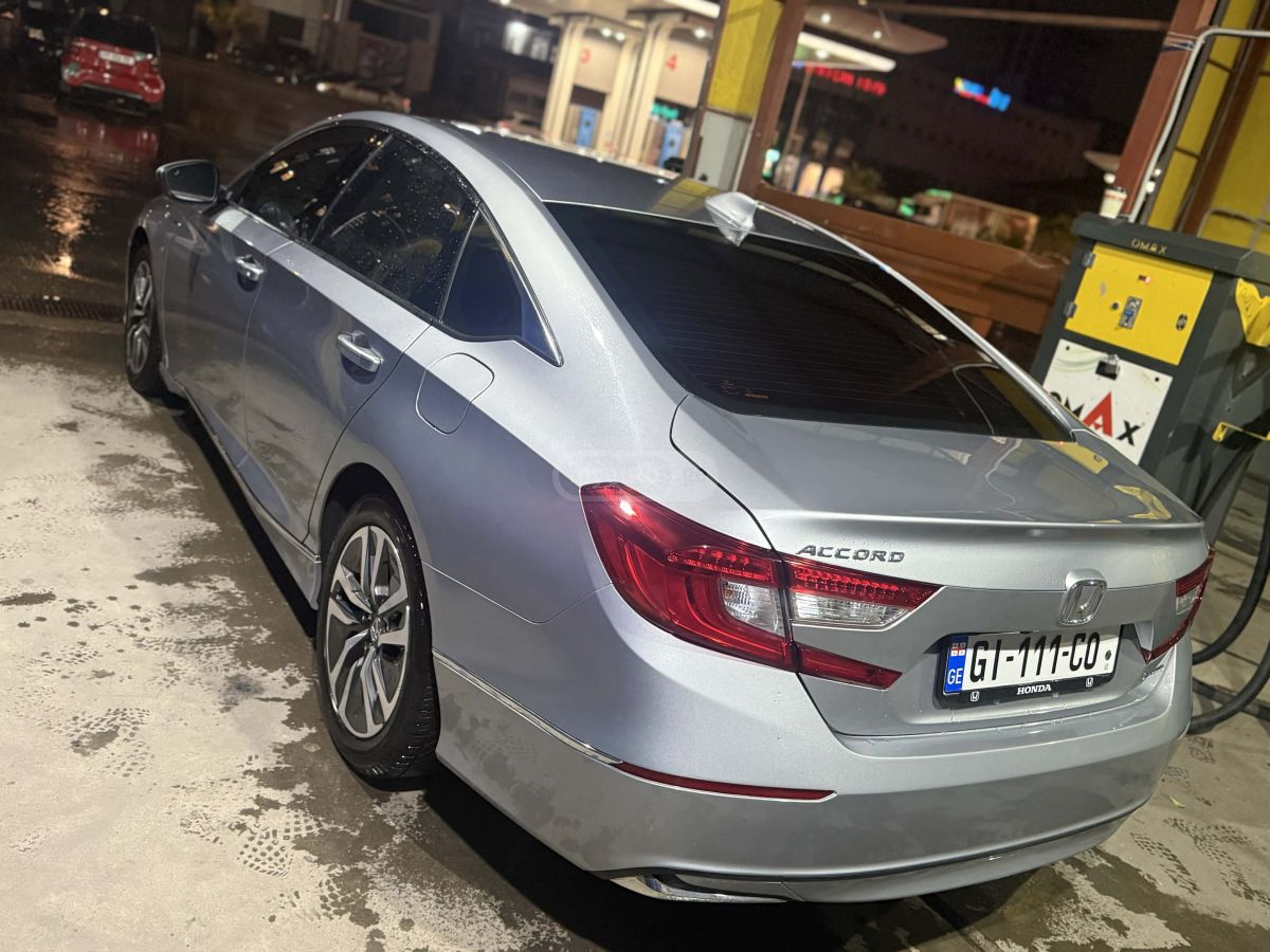 Honda Accord - фото 3