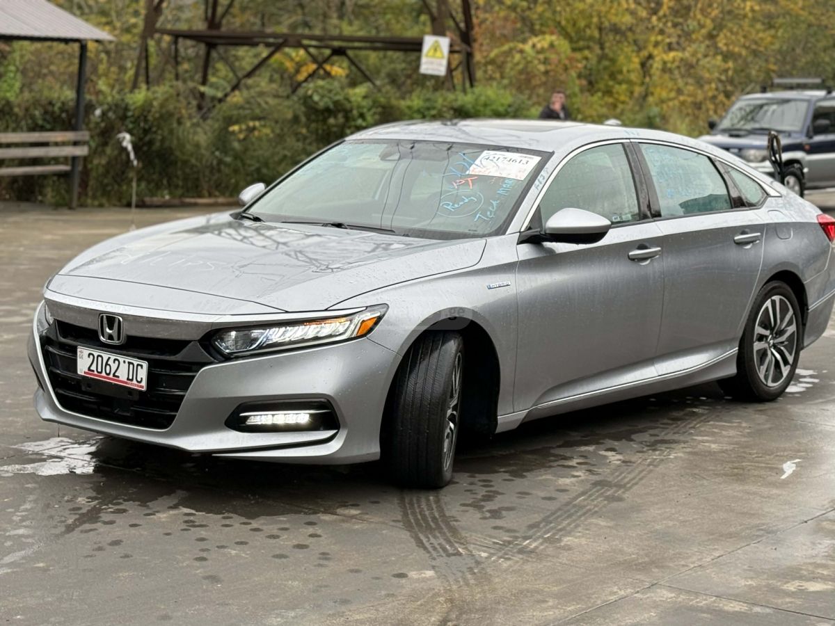 Honda Accord - фото 8