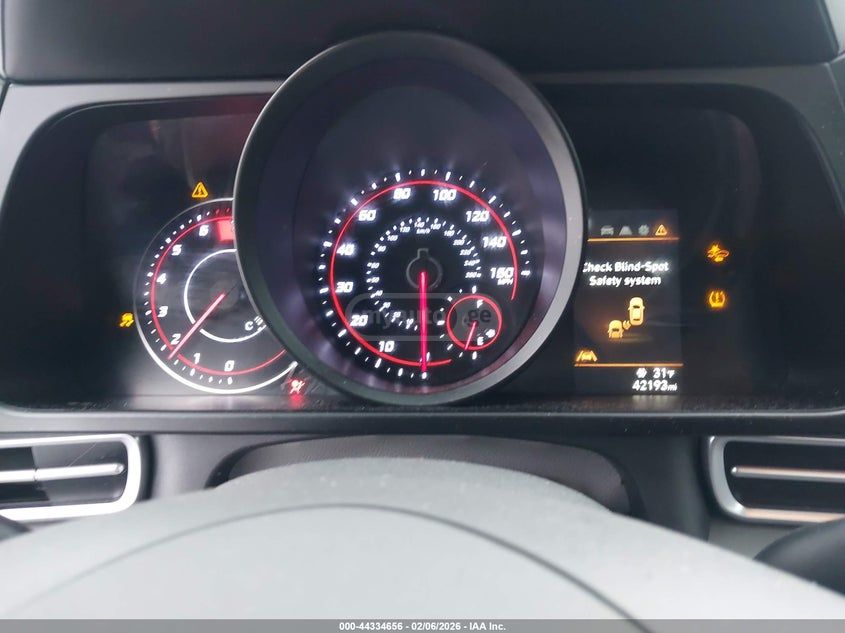 Hyundai Elantra - фото 7