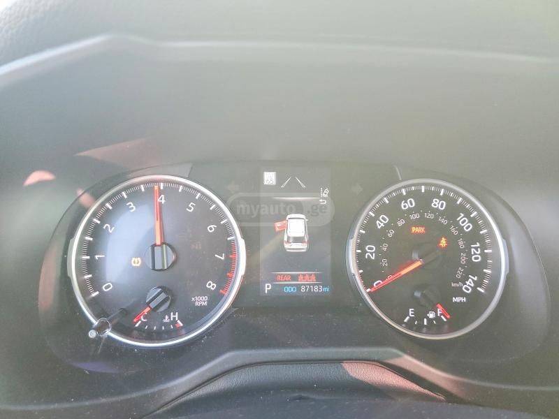 Toyota RAV 4 - фото 9