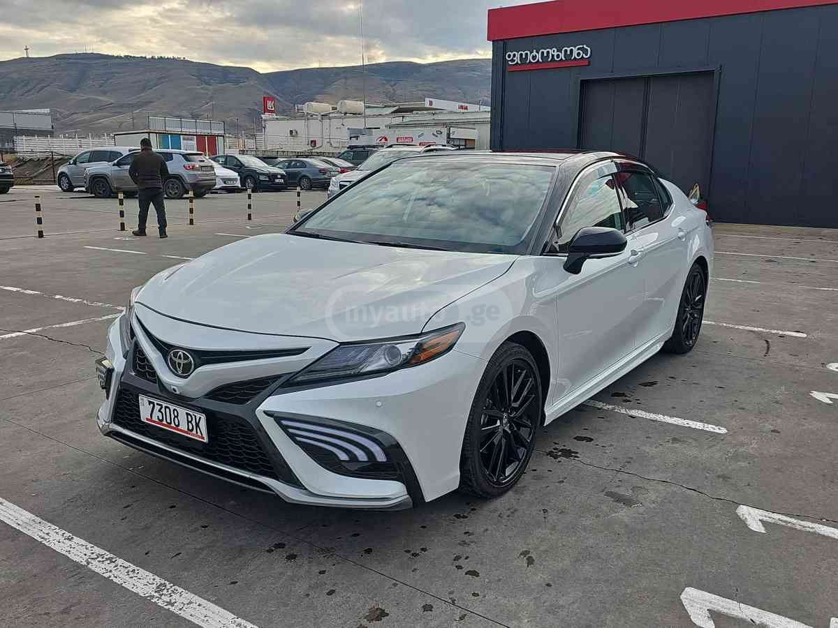 Toyota Toyota Camry — миниатюра 1