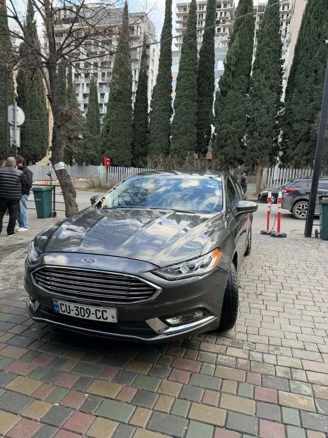 Ford Fusion - фото 2