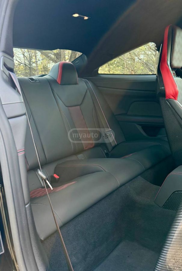 BMW  — миниатюра 10