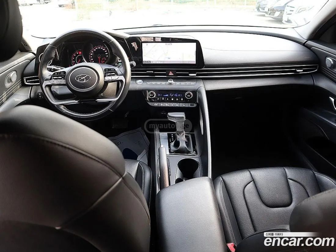 Hyundai Elantra - фото 4