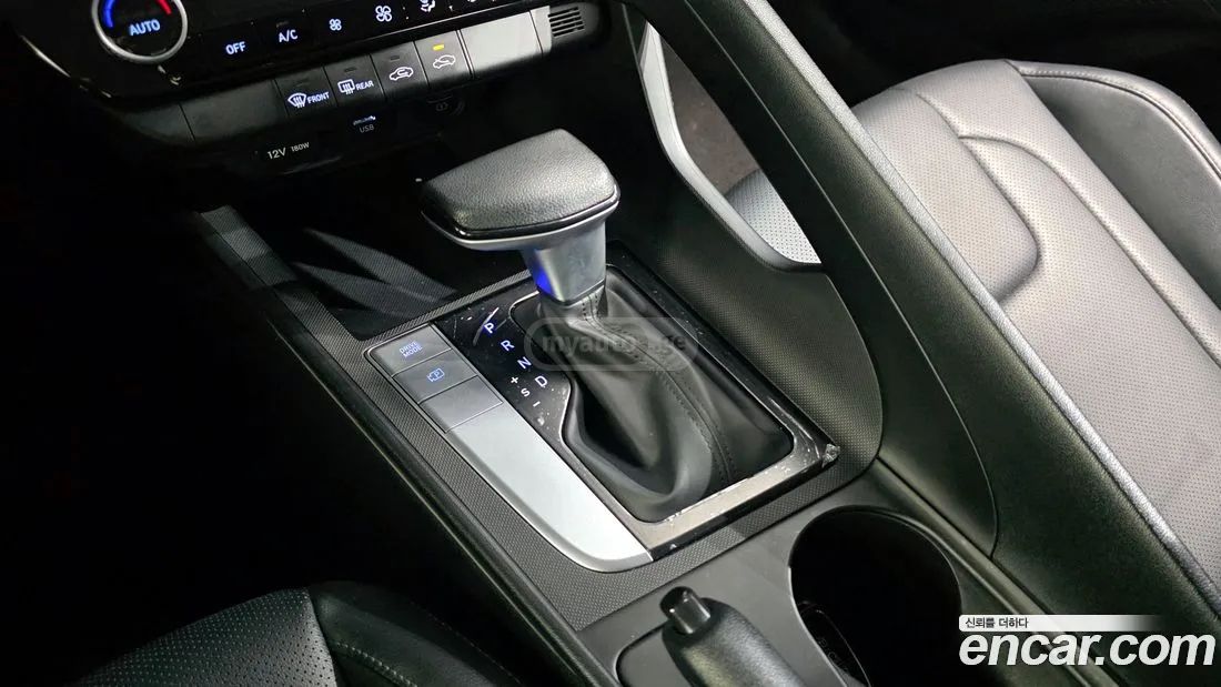 Hyundai Elantra - фото 9