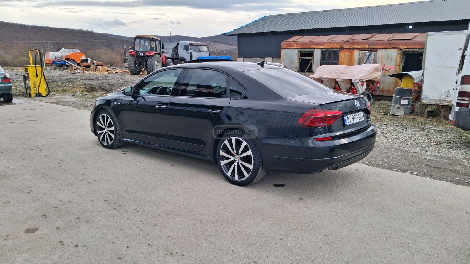 Volkswagen Passat - фото 4