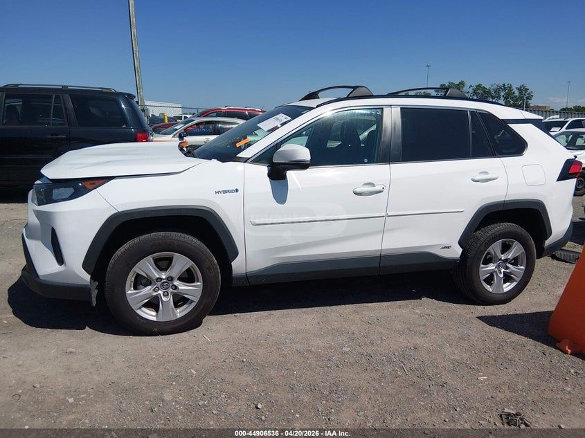 Toyota Rav 4 - фото 5