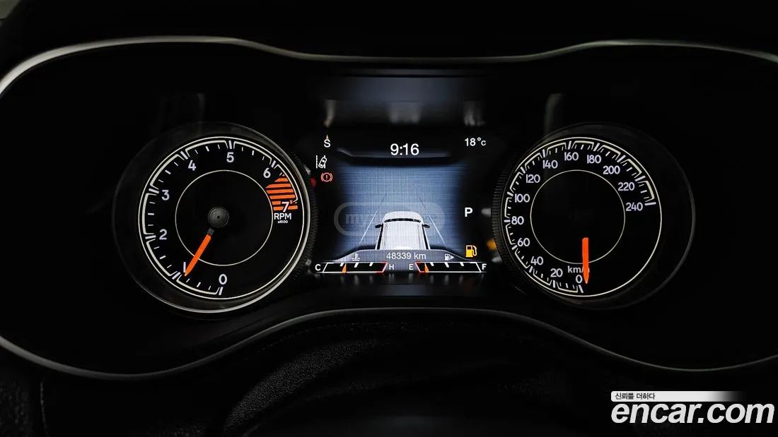 Jeep Cherokee - фото 8