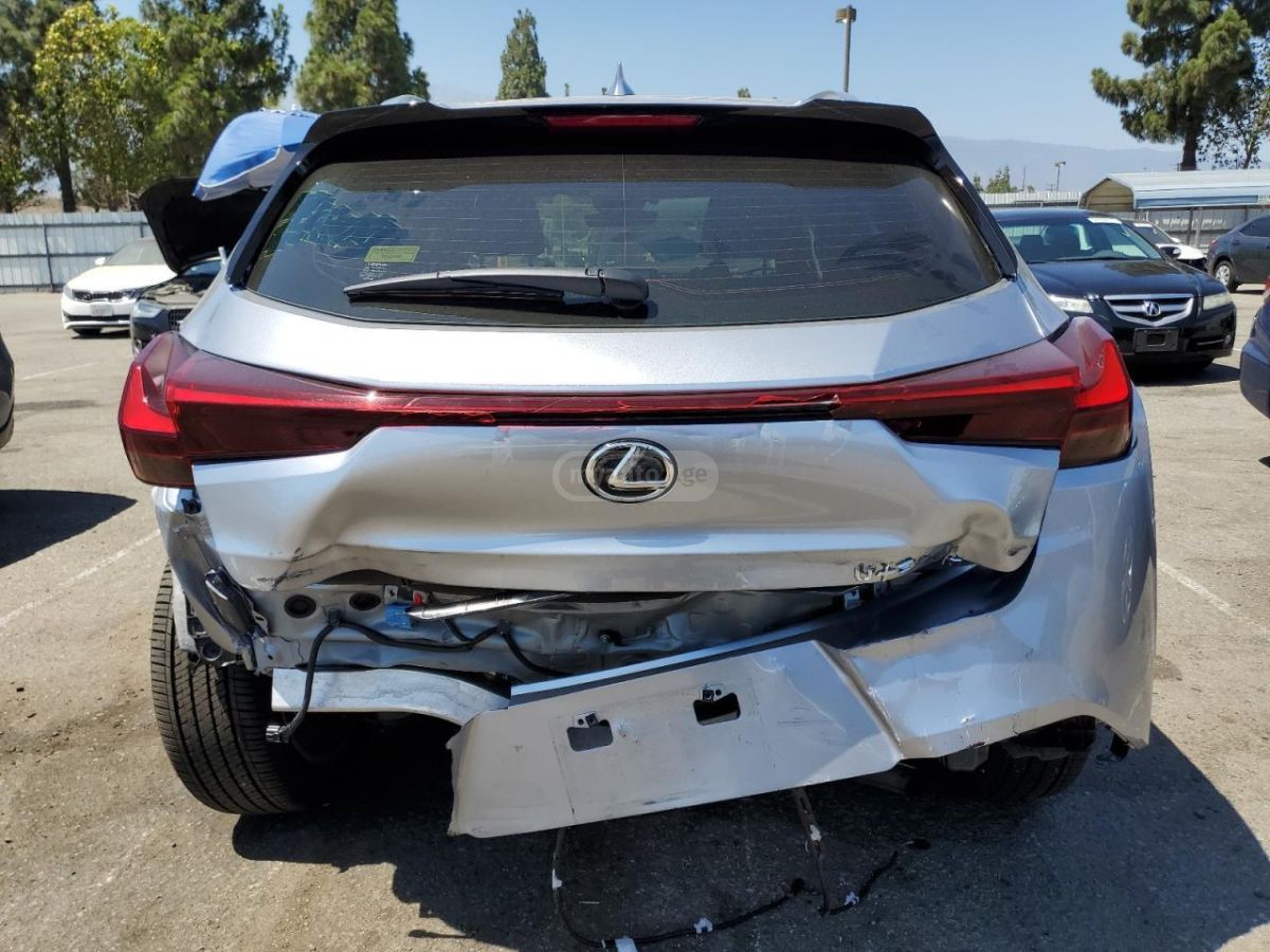 Lexus 300H — миниатюра 6