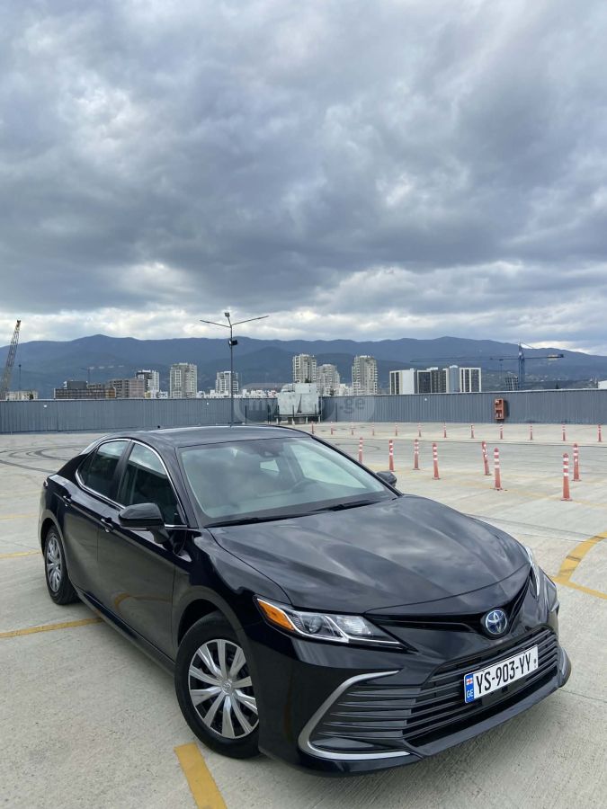 Toyota Camry - фото 3