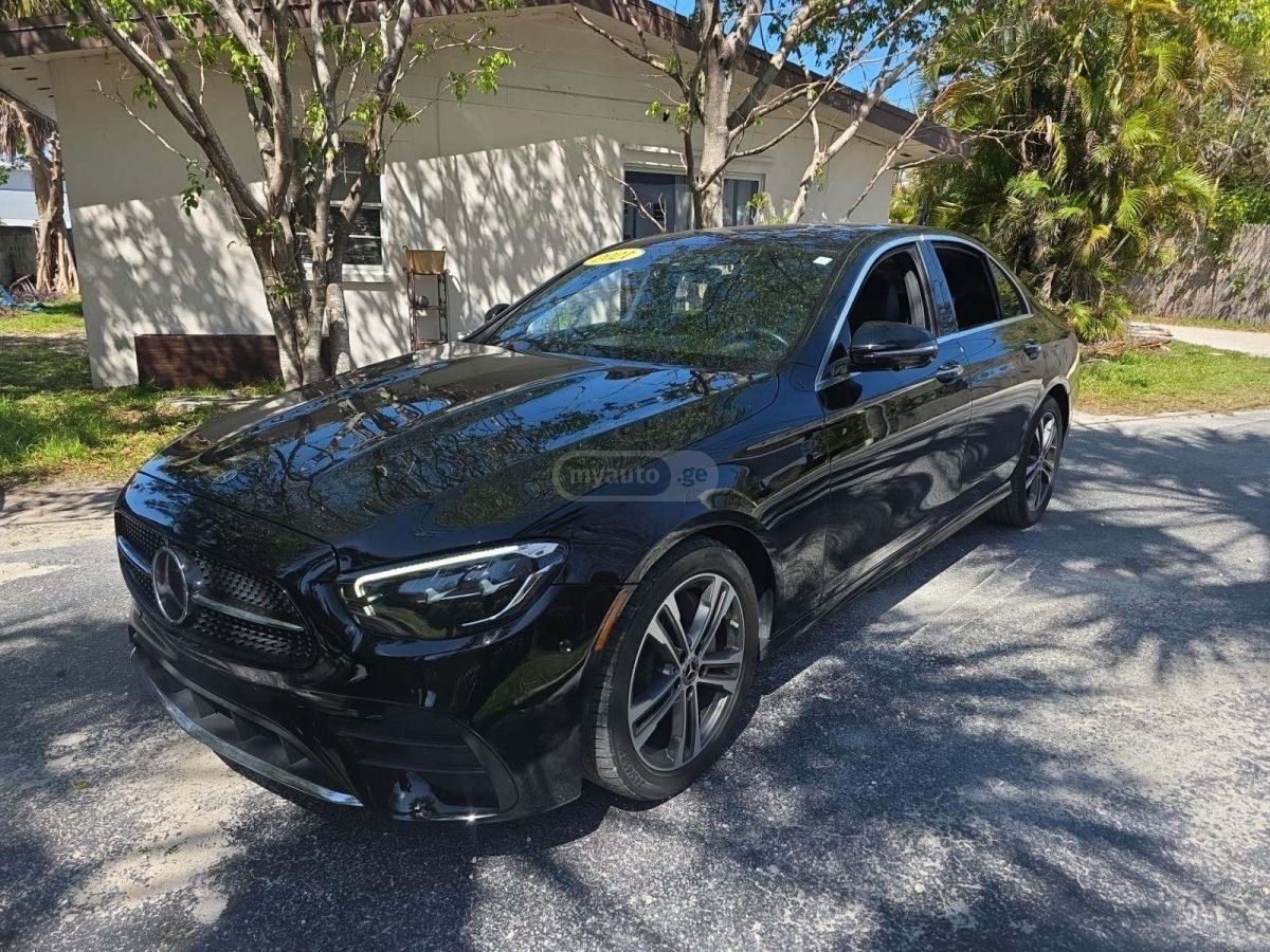 Mercedes-Benz E 350 - фото 1