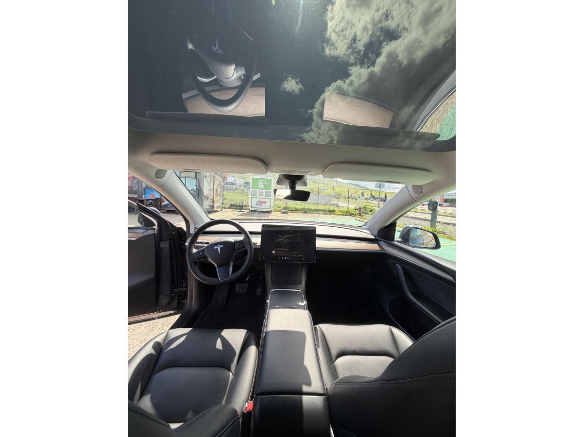 Tesla Model Y - фото 10